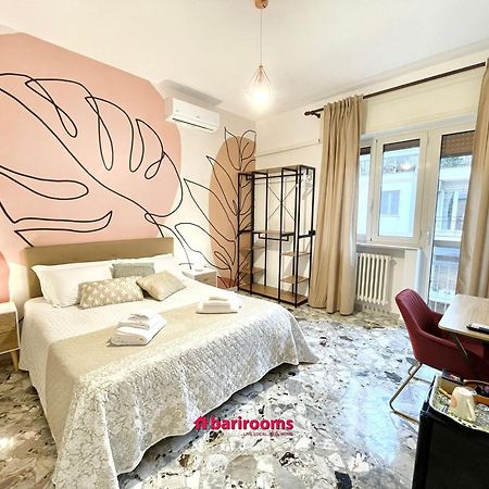 Barirooms Piccinni Exteriör bild