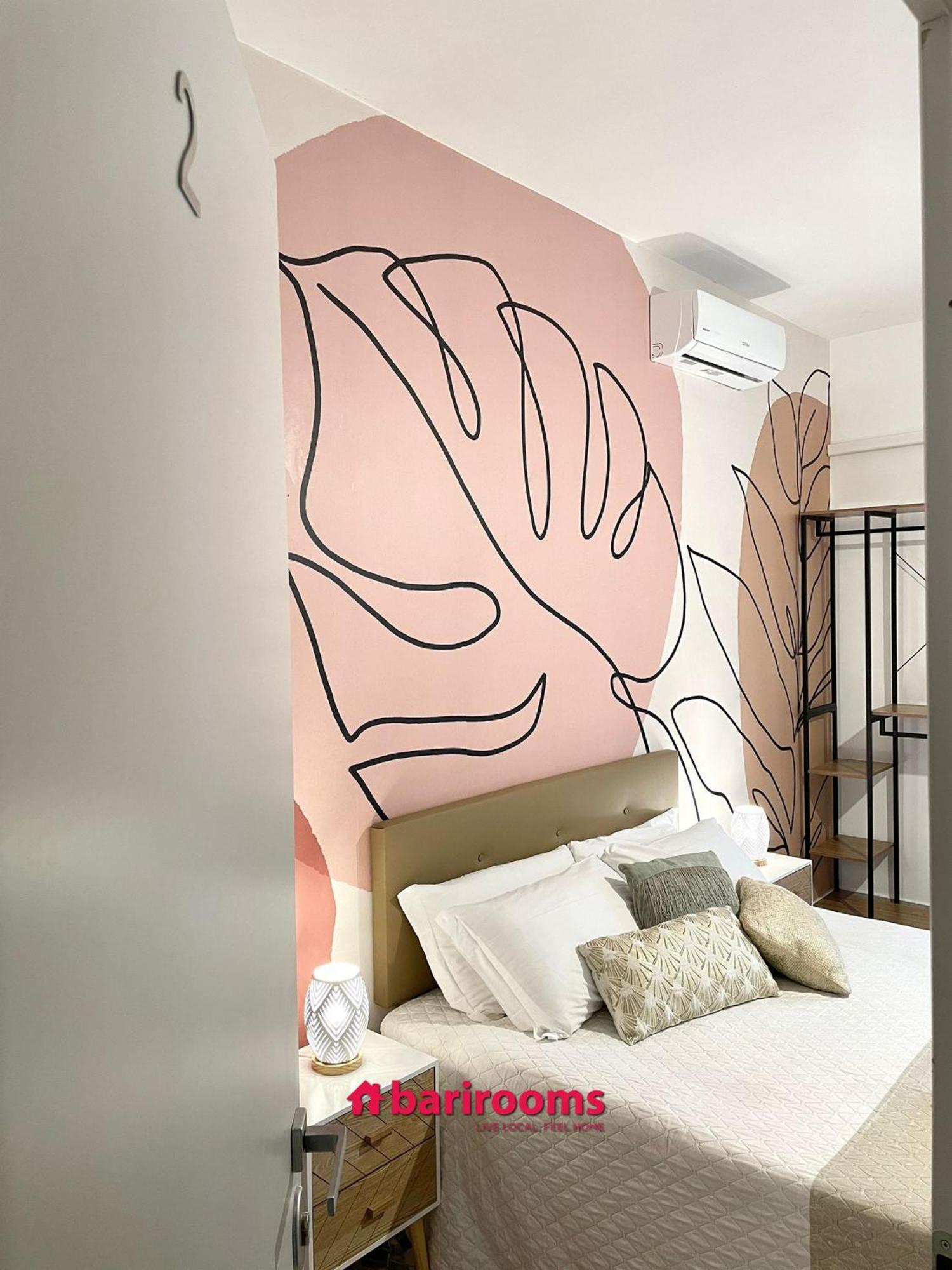 Barirooms Piccinni Exteriör bild